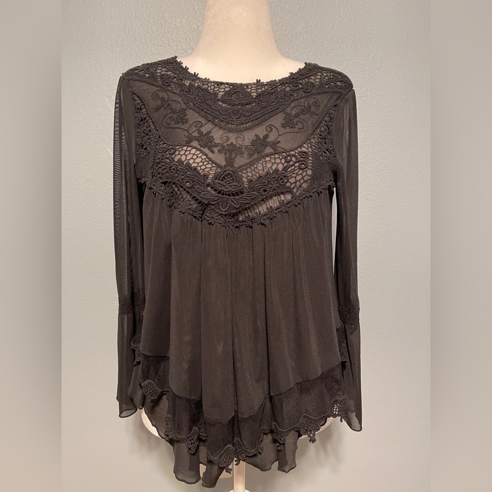 Altar’d State Black Lace Sheer Boho Flowy Long Sleeve Blouse Whimsigoth Small
